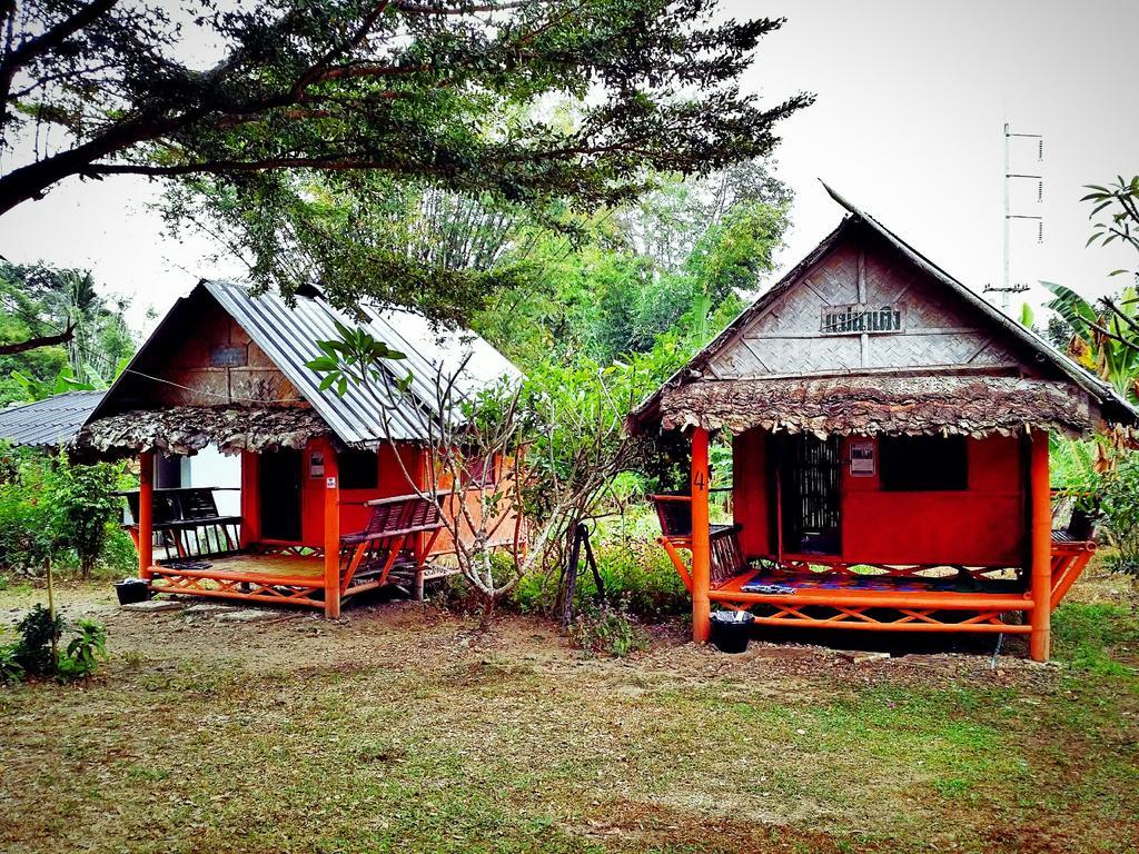 Baan Pai Likit Hotel Exterior photo